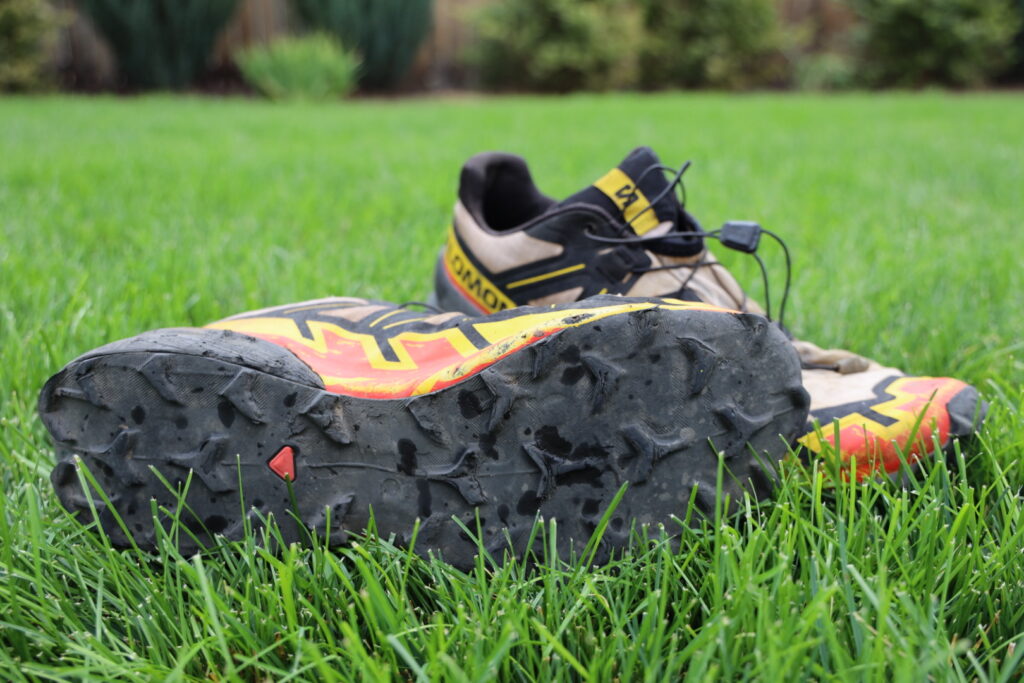 Tread on men's trail running shoes