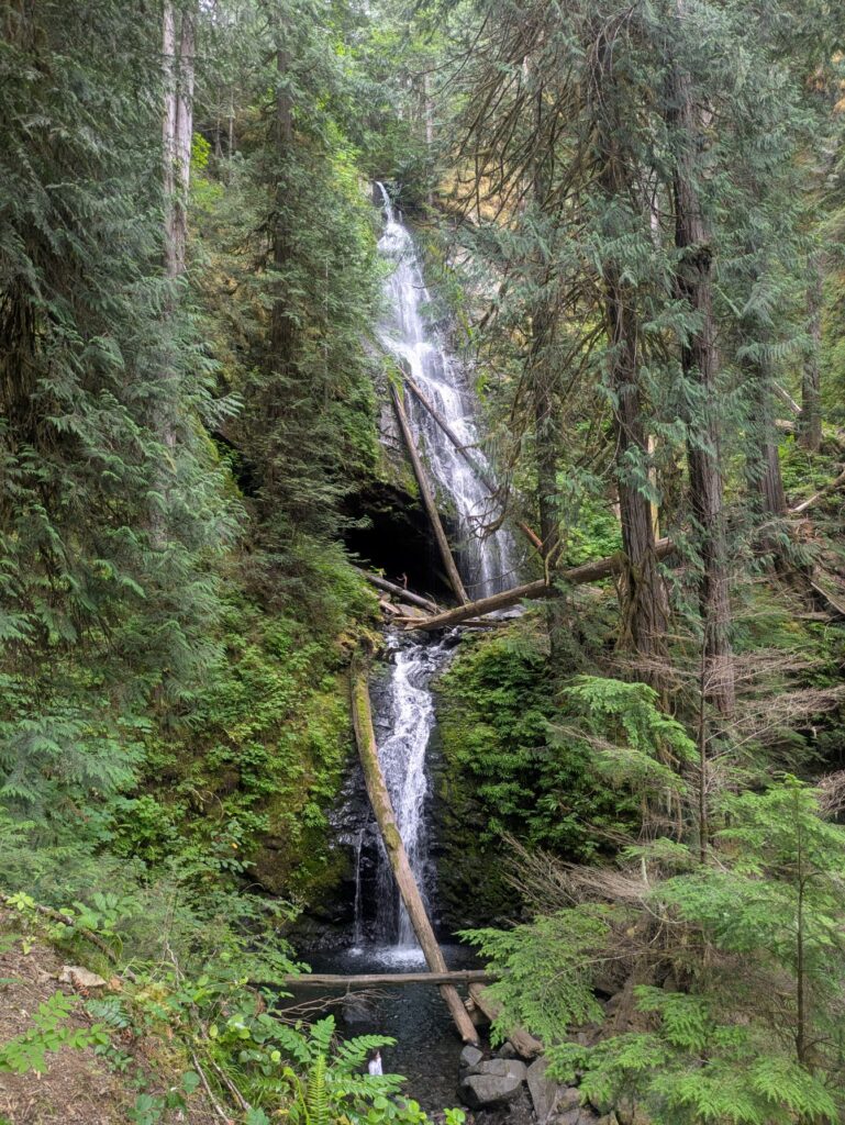 Murhut Falls